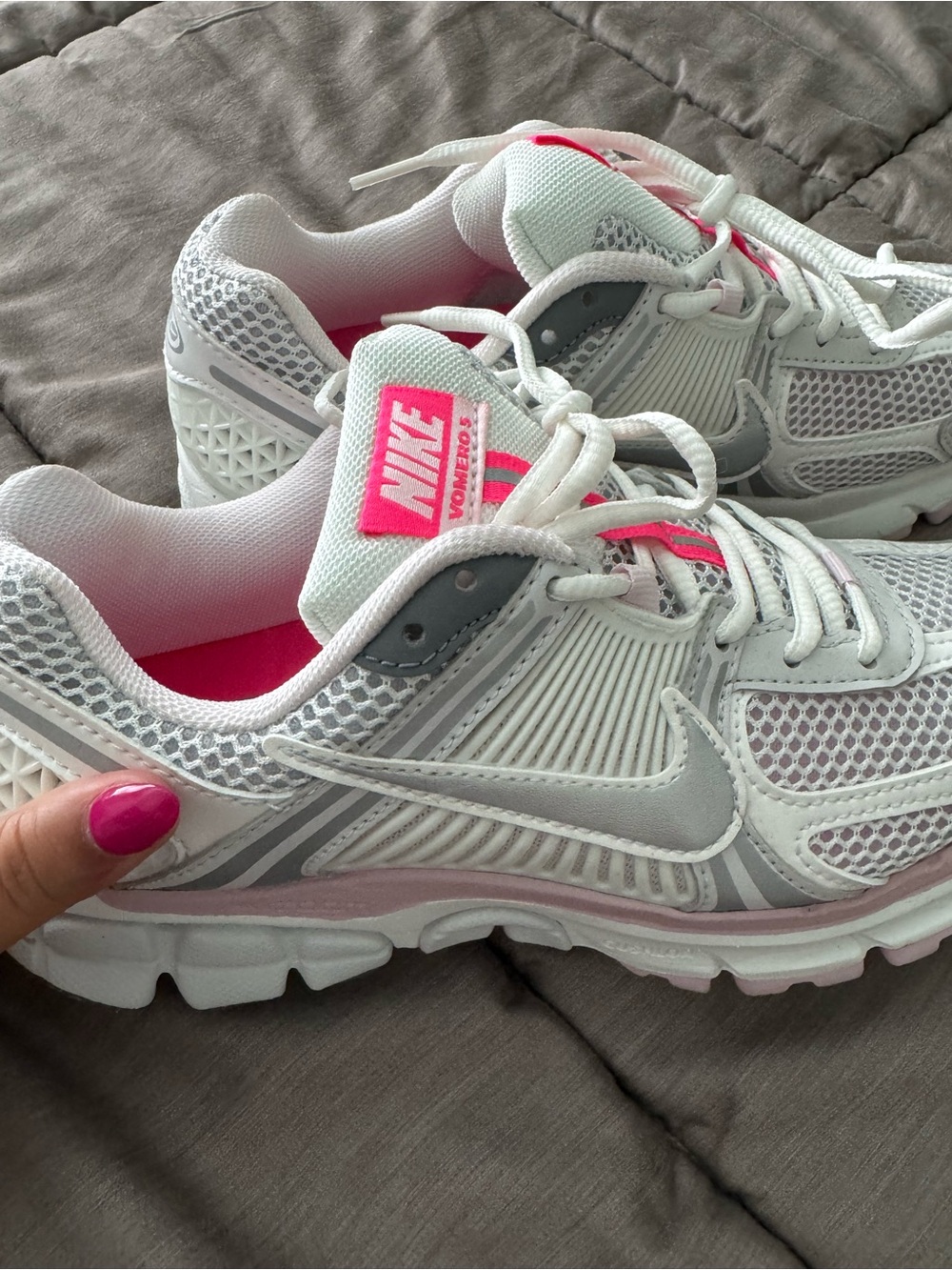 Nike Women's White & Pink Athletic Sneakers